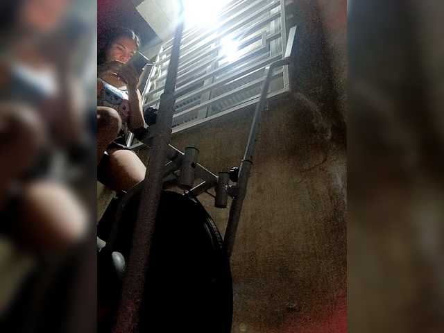 candicelovee's BongaCams show and profile