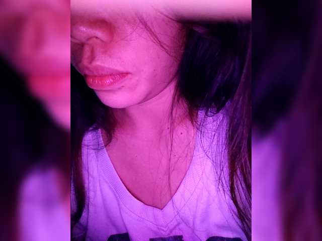 candicelovee's BongaCams show and profile