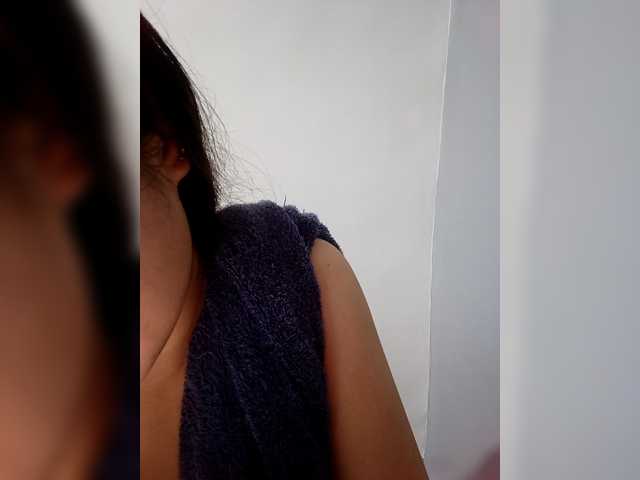 candicelovee — WELCOME TO CANDICE ROOM GUYS i love being vibrate it make me so wet and horny  so pls tip shuold be in publicgeneral chat thank u -..... 2nd thing i love doing thing all in my tip menu  winks   lets have fun :D ILOVE. U GUYS