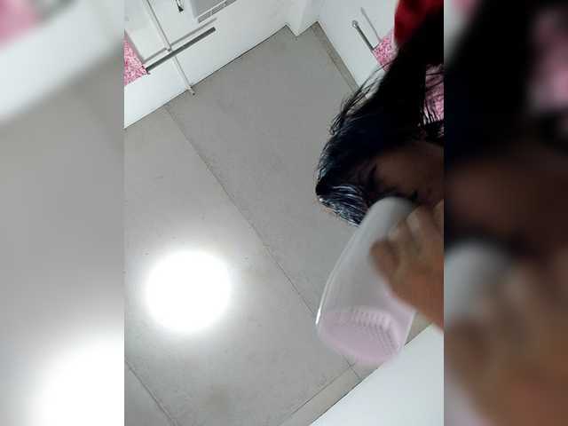 candicelovee's BongaCams show and profile