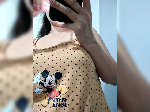 candicelovee's BongaCams show and profile