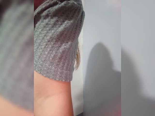 candicelovee's BongaCams show and profile