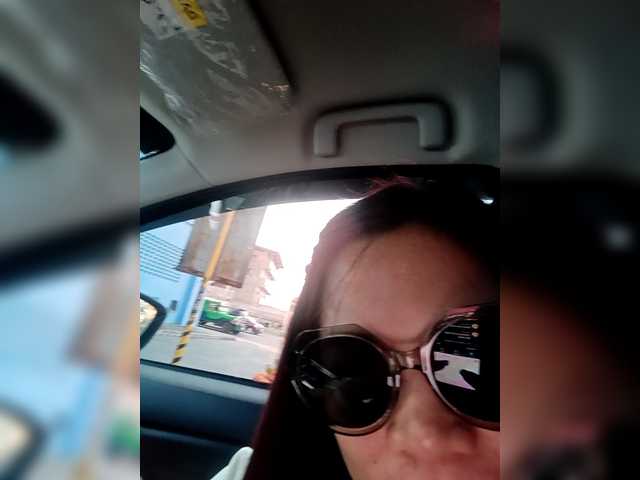 candicelovee's BongaCams show and profile