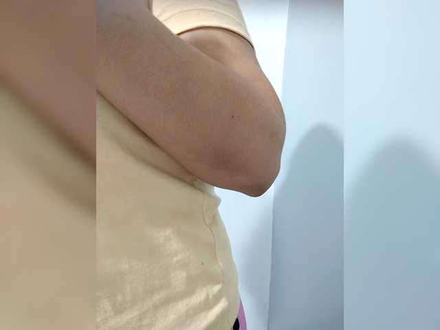 candicelovee — WELCOME TO CANDICE ROOM GUYS i love being vibrate it make me so wet and horny  so pls tip shuold be in publicgeneral chat thank u -..... 2nd thing i love doing thing all in my tip menu  winks   lets have fun :D ILOVE. U GUYS