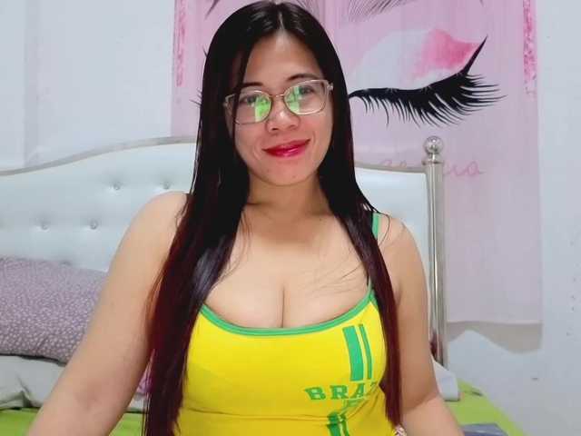 candicelovee's BongaCams show and profile