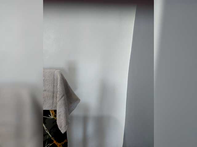 candicelovee — WELCOME TO CANDICE ROOM GUYS i love being vibrate it make me so wet and horny  so pls tip shuold be in publicgeneral chat thank u -..... 2nd thing i love doing thing all in my tip menu  winks   lets have fun :D ILOVE. U GUYS