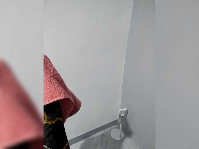 candicelovee's BongaCams show and profile