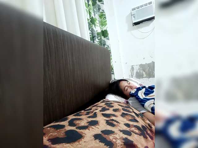 candicelovee's BongaCams show and profile