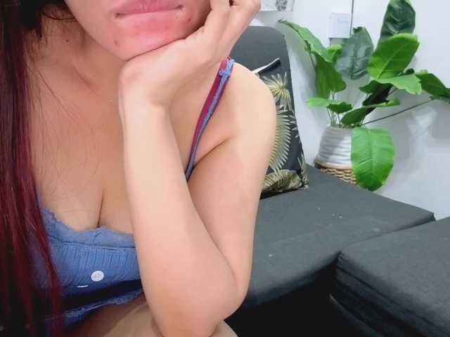 candicelovee's BongaCams show and profile