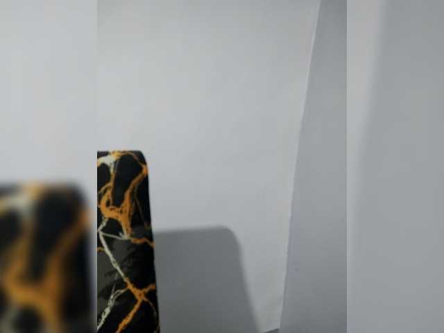 candicelovee's BongaCams show and profile