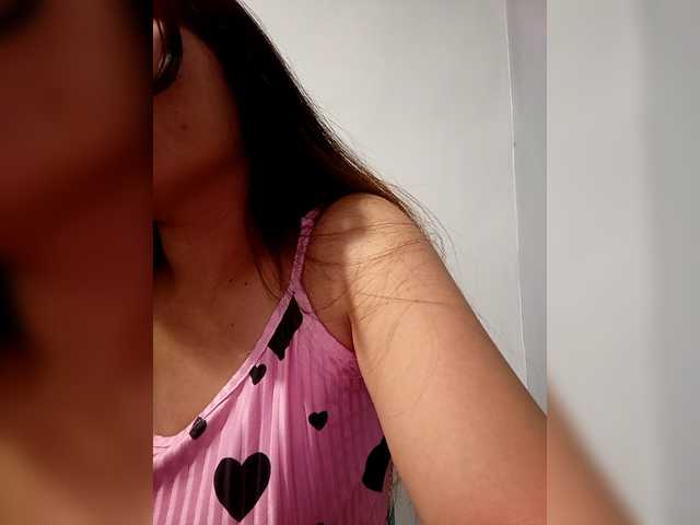 candicelovee's BongaCams show and profile