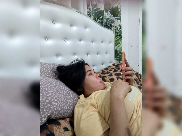 candicelovee — WELCOME TO CANDICE ROOM GUYS i love being vibrate it make me so wet and horny  so pls tip shuold be in publicgeneral chat thank u -..... 2nd thing i love doing thing all in my tip menu  winks   lets have fun :D ILOVE. U GUYS