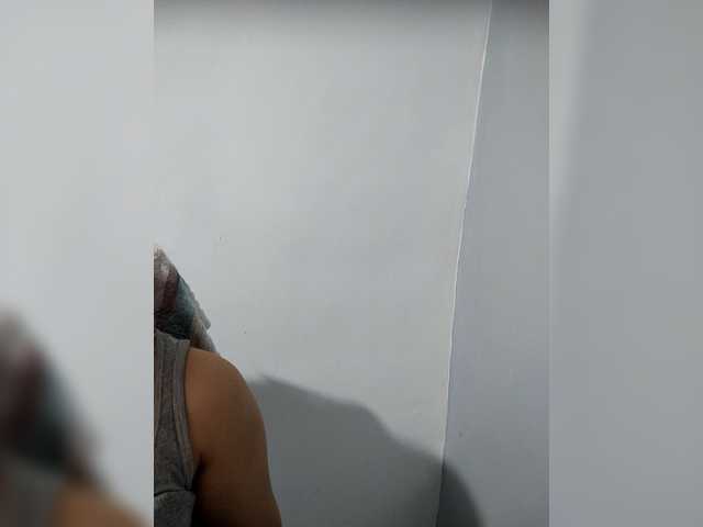 candicelovee's BongaCams show and profile