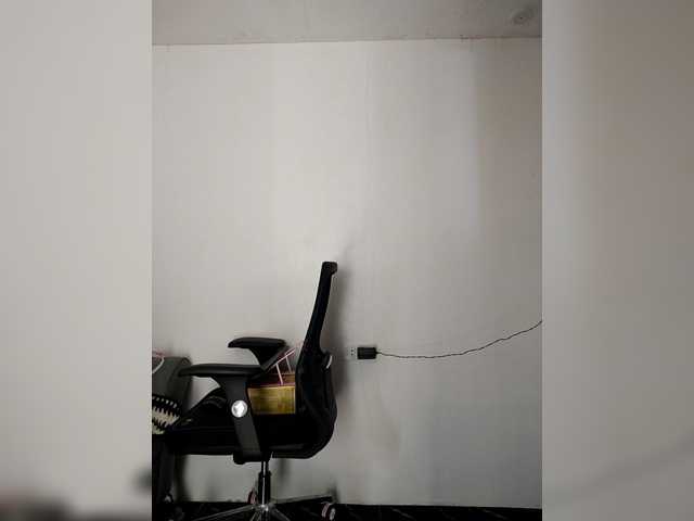 candicelovee — WELCOME TO CANDICE ROOM GUYS i love being vibrate it make me so wet and horny  so pls tip shuold be in publicgeneral chat thank u -..... 2nd thing i love doing thing all in my tip menu  winks   lets have fun :D ILOVE. U GUYS