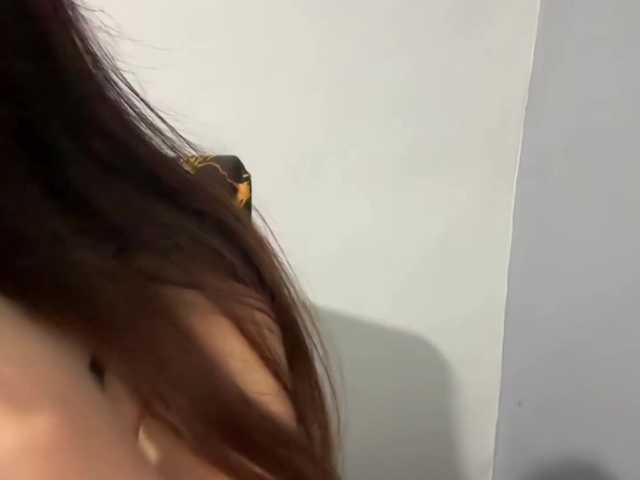 candicelovee's BongaCams show and profile