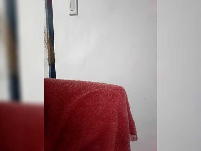 candicelovee's BongaCams show and profile