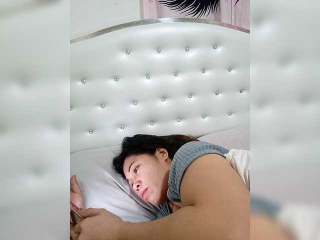 candicelovee's BongaCams show and profile