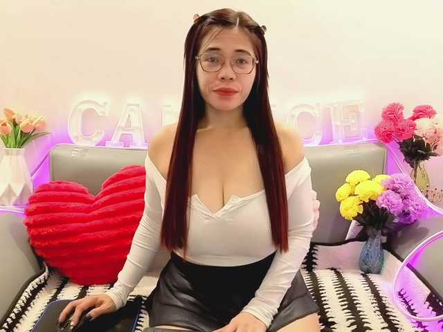 candicelovee's BongaCams show and profile