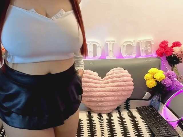 candicelovee's BongaCams show and profile