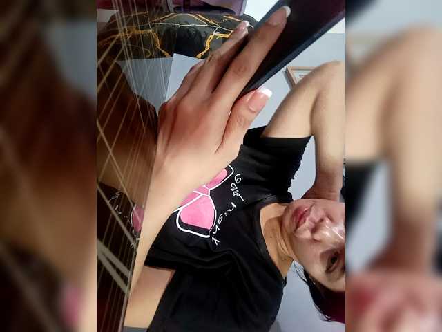 candicelovee from BongaCams