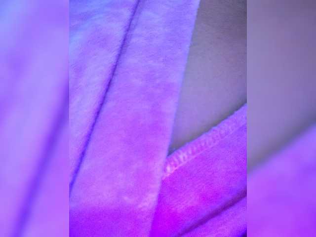 candicelovee's BongaCams show and profile