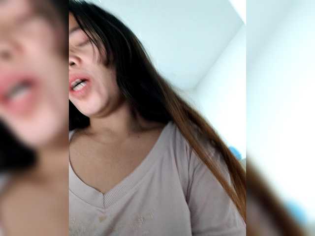 candicelovee's BongaCams show and profile