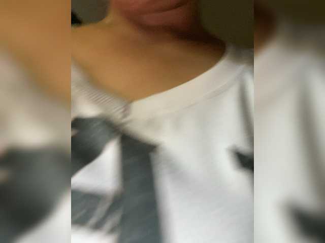 candicelovee's BongaCams show and profile