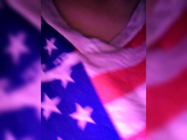 candicelovee's BongaCams show and profile