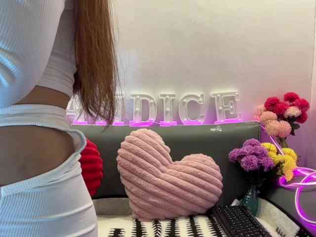 candicelovee webcam