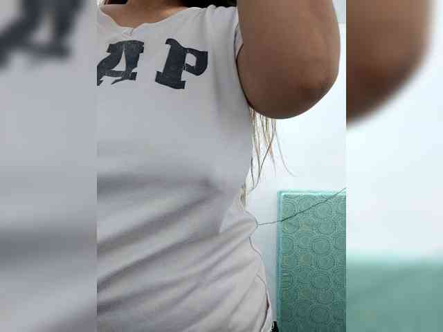 candicelovee Live Webcam on BongaCams