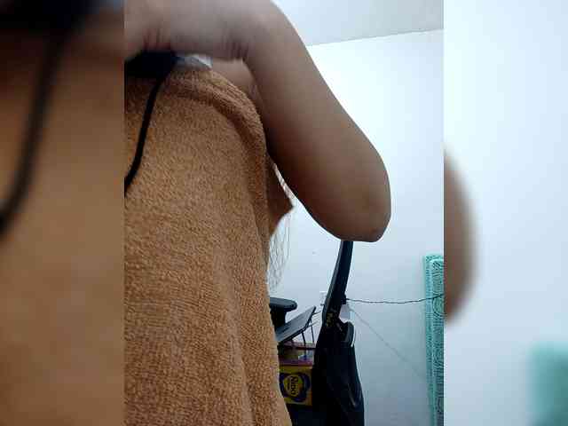 candicelovee Live Webcam on BongaCams