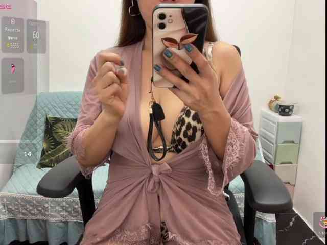 candicelovee webcam