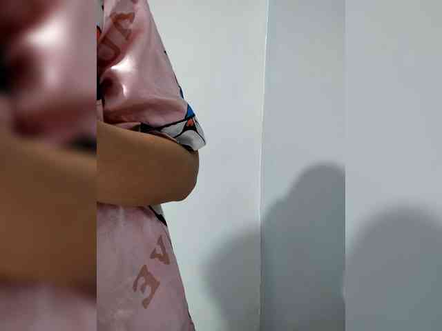 candicelovee Live Webcam on BongaCams