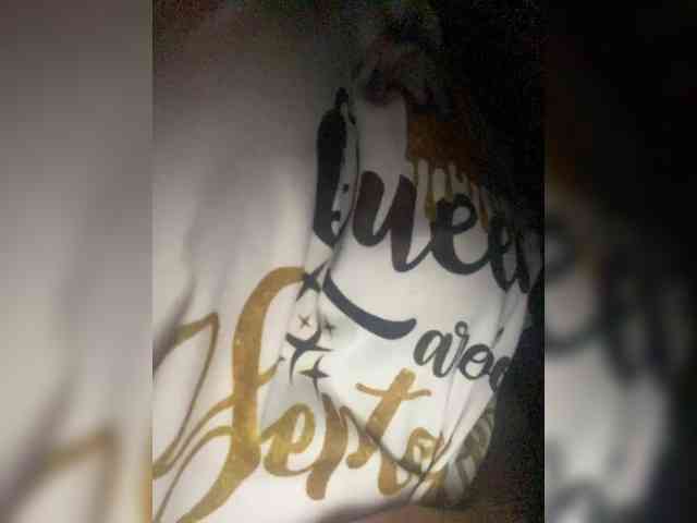 candicelovee Live Webcam on BongaCams