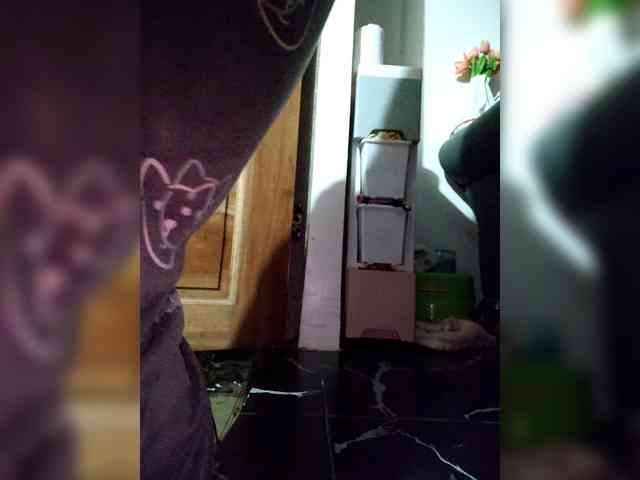 candicelovee Live Webcam on BongaCams