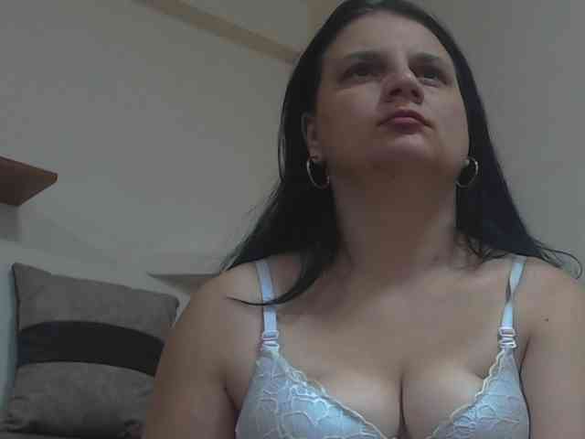 Nikol19721 webcam