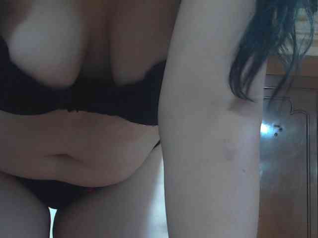 Nikol19721 webcam