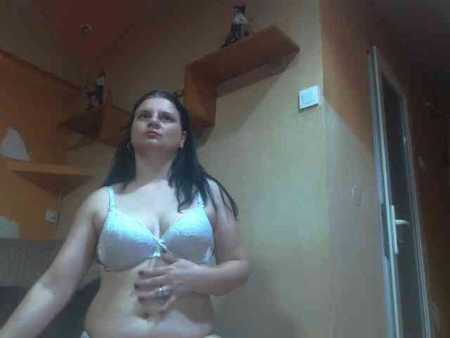 Nikol19721 webcam