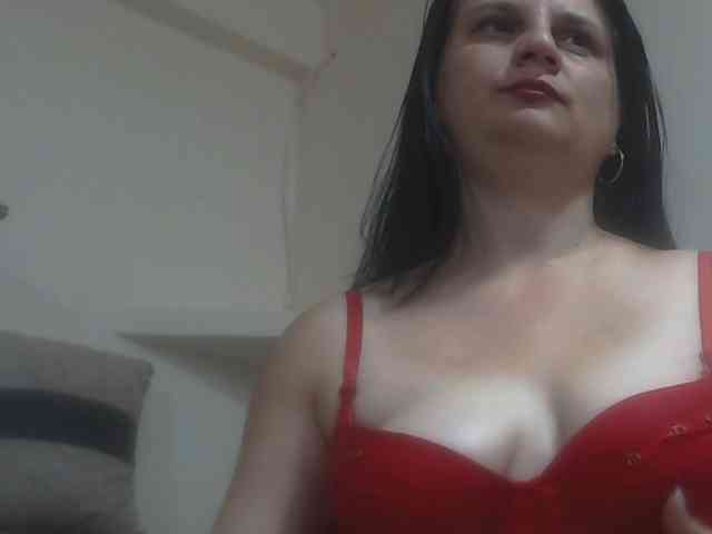 Nikol19721