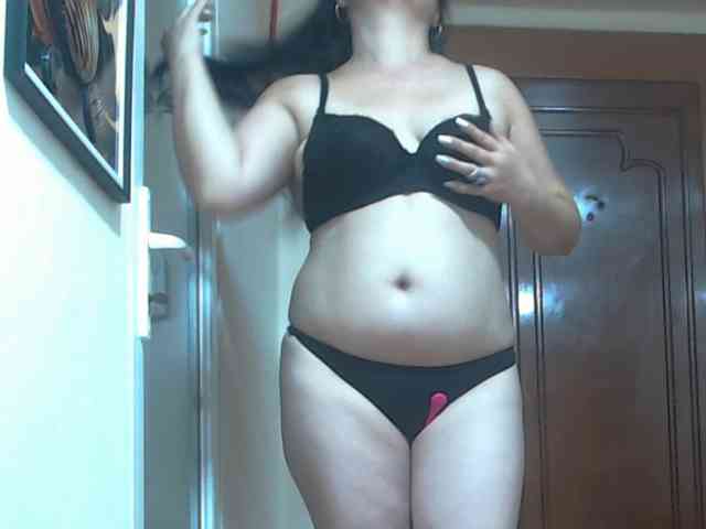 Nikol19721 webcam