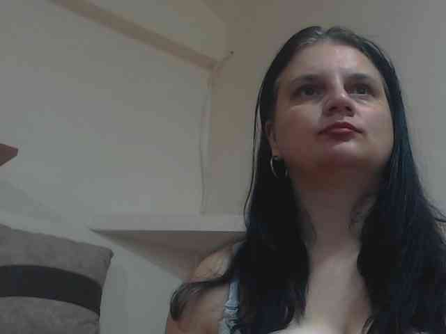 Nikol19721 webcam