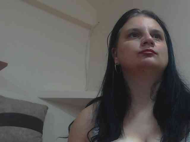 Nikol19721 webcam