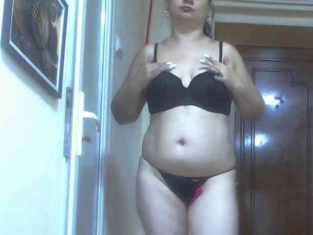 Nikol19721