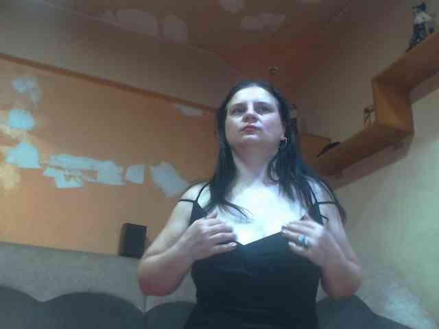 Nikol19721 webcam