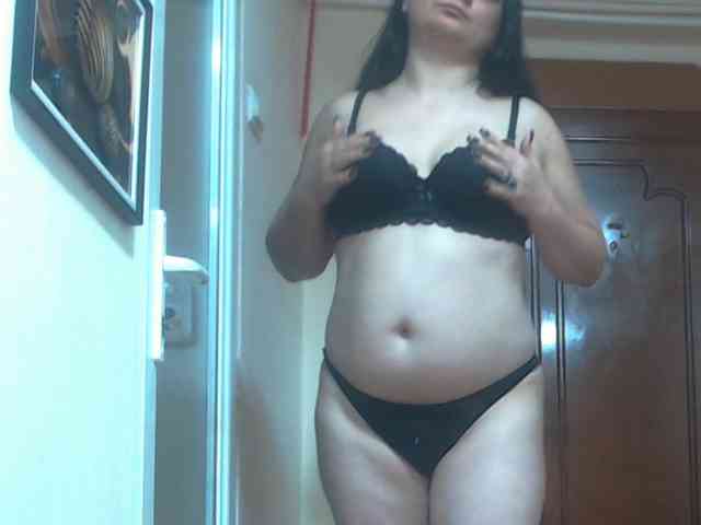 Nikol19721 Live Webcam on BongaCams