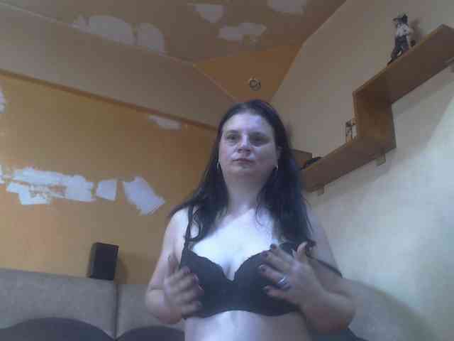 Nikol19721 webcam