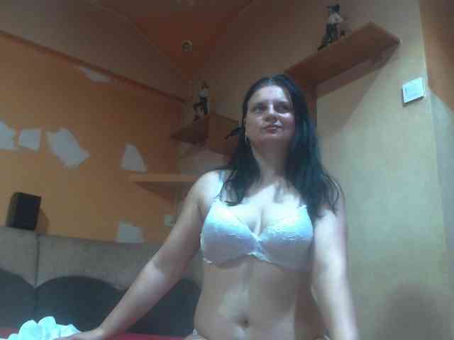 Nikol19721 webcam