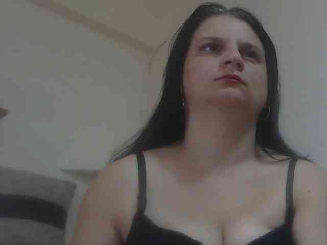 Nikol19721
