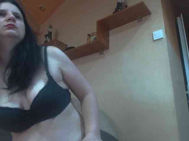 Nikol19721 webcam