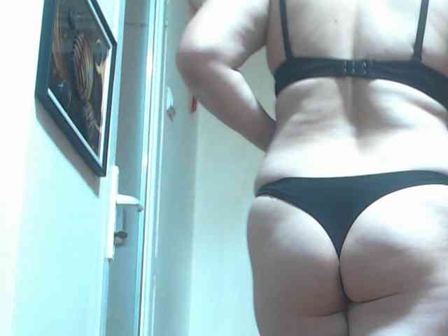 Nikol19721 webcam